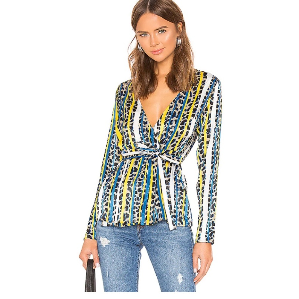 SUPER CUTE HOUSE OF HARLOW TOP FROM REVOLVE!